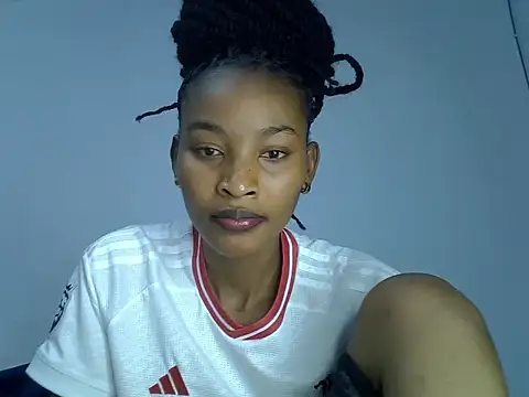 cute-alexis online show from September 28, 2025, 9:09 pm