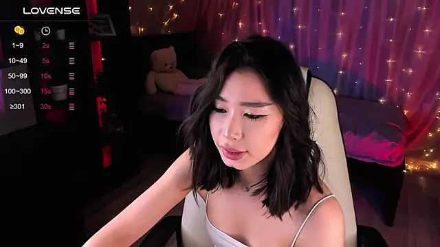 sensualily online show from January 11, 2025, 9:57 pm