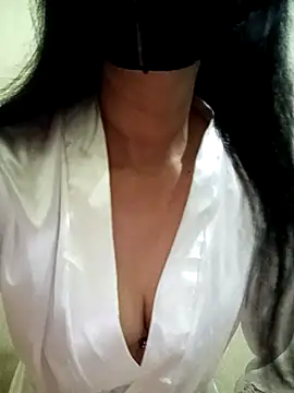 YunLem online show from February 21, 2025, 1:11 am