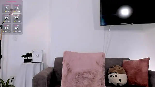 Hannaos online show from December 16, 2024, 12:49 pm