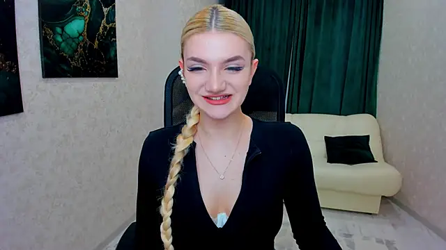 SelenaeMoore online show from March 11, 2025, 11:12 am