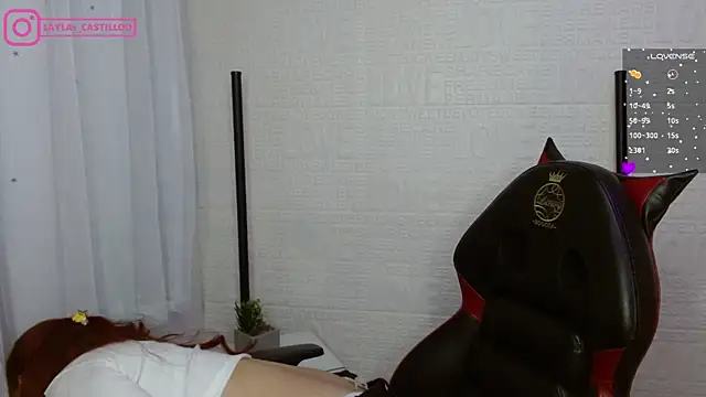 Layla castilloo online show from January 11, 2025, 2:04 pm