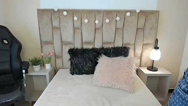 Esteff  o2 online show from March 6, 2025, 7:43 pm