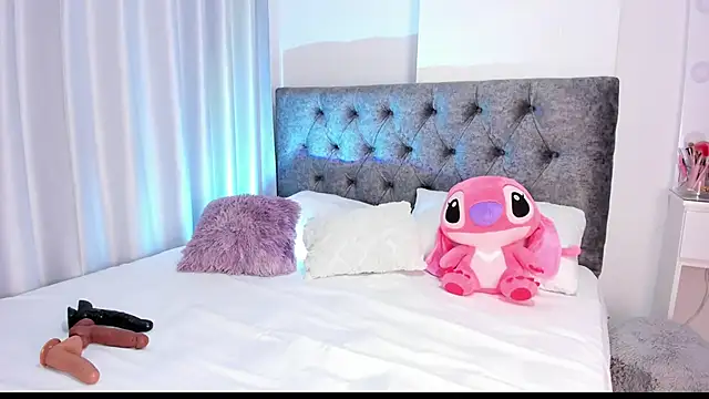 abbyfoxx  online show from January 15, 2025, 3:11 am