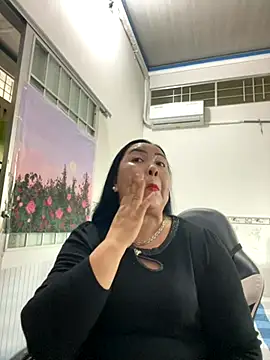 NDith online show from November 13, 2025, 8:57 am