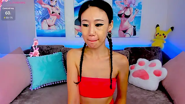 Nao  Chan  online show from October 10, 2025, 1:37 am