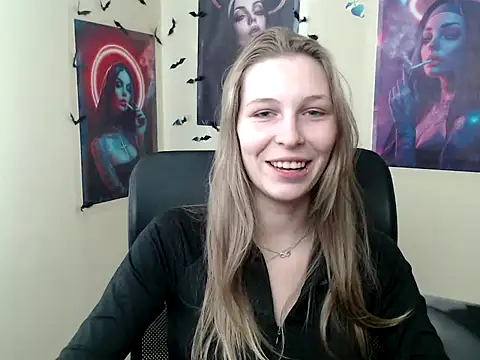 StrangerGi online show from April 17, 2026, 11:57 am