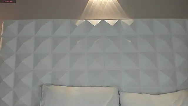 CailynBrowm online show from February 23, 2025, 4:28 am