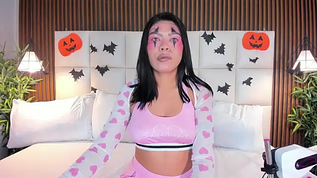 CailynBrowm online show from November 1, 2025, 4:47 am