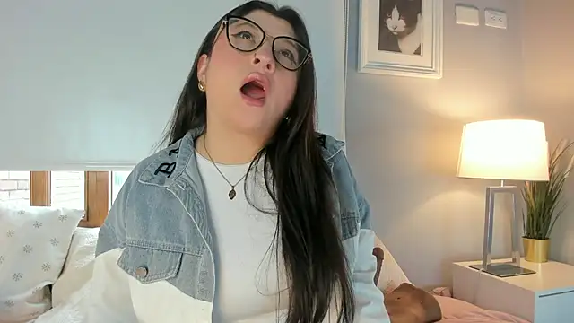 hannaasweet online show from March 22, 2025, 5:52 pm