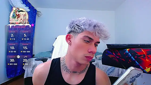 Snapshot of thiagomurphyy chatting on December 27, 2024, 3:53 am thiagomurphyy online show from December 27, 2024, 3:53 am