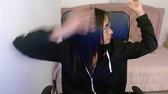 shaneelle online show from March 14, 2025, 9:24 am