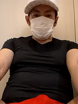 RYOTA8888888888 online show from September 24, 2025, 4:32 pm