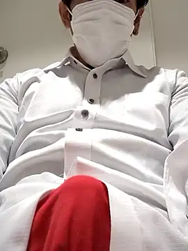 RYOTA8888888888 online show from May 17, 2026, 4:58 pm