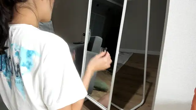 Yukisans online show from December 26, 2024, 3:38 am