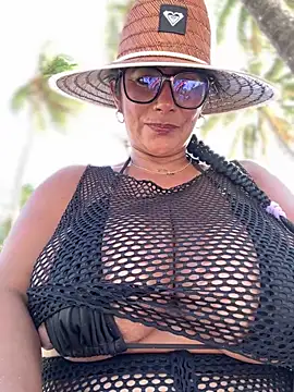 Snapshot of Saorii_kiido chatting on February 7, 2025, 8:10 pm Saorii kiido online show from February 7, 2025, 8:10 pm