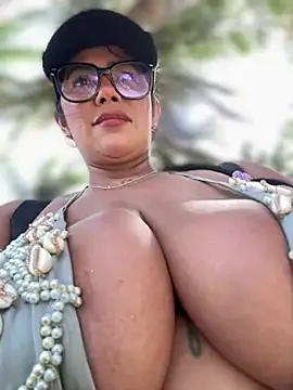 Snapshot of Saorii_kiido chatting on February 10, 2025, 6:35 pm Saorii kiido online show from February 10, 2025, 6:35 pm