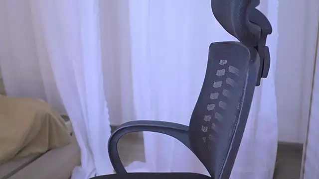 sinnn online show from October 15, 2025, 4:51 pm