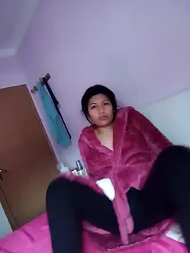 katymojadit online show from January 8, 2025, 3:17 pm