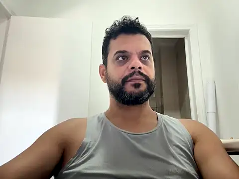 Snapshot of HornyBeachBoyBR chatting on May 2, 2026, 2:00 pm HornyBeachBoyBR online show from May 2, 2026, 2:00 pm