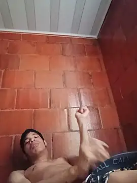 jhoantorres348 online show from July 21, 2026, 11:12 am