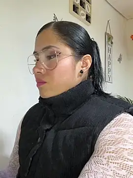 Snapshot of Sweet__Nurse1 chatting on April 24, 2026, 9:28 pm Sweet Nurse1 online show from April 24, 2026, 9:28 pm