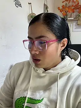 Snapshot of Sweet__Nurse1 chatting on June 3, 2026, 10:48 pm Sweet Nurse1 online show from June 3, 2026, 10:48 pm