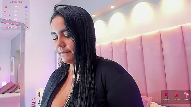 KeilyRoss online show from September 24, 2025, 9:29 pm