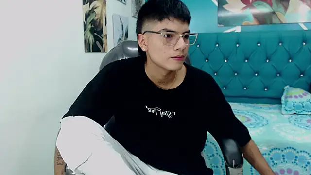 Noha scott online show from February 1, 2025, 10:55 pm