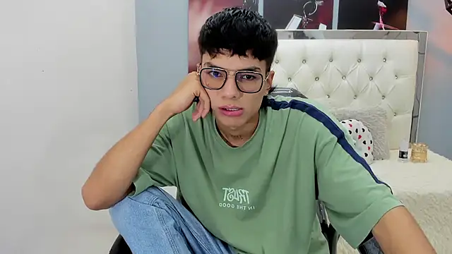 Noha scott online show from April 24, 2026, 10:45 pm