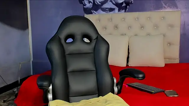 Snapshot of lola_red95 chatting on February 15, 2025, 7:39 pm lola red95 online show from February 15, 2025, 7:39 pm