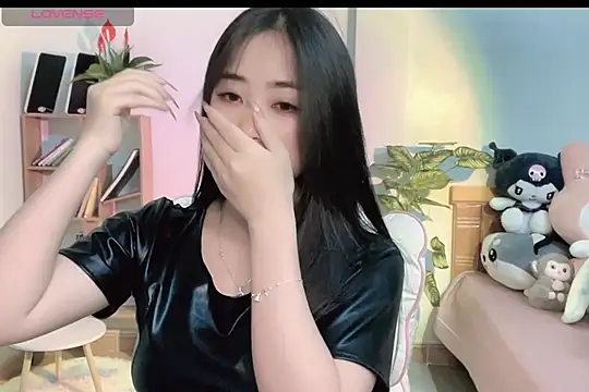  Aimy  online show from March 20, 2025, 4:31 pm