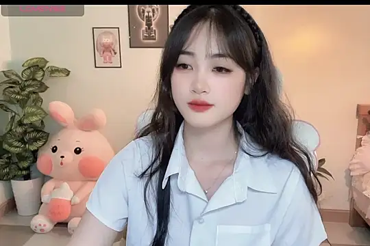  Aimy  online show from October 8, 2025, 4:43 am