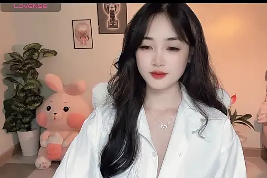  Aimy  online show from October 18, 2025, 6:08 pm