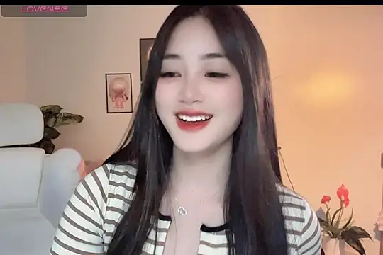  Aimy  online show from November 24, 2025, 6:29 pm