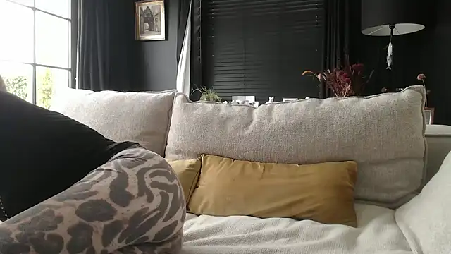 godinflower online show from September 15, 2025, 7:30 am