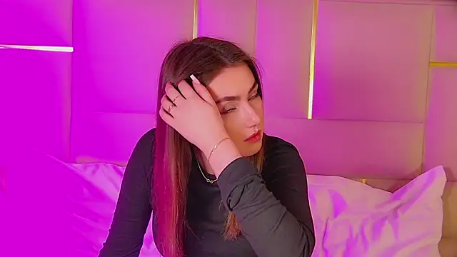 AliceMoreno online show from November 17, 2025, 5:08 pm