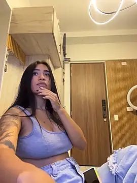 alessandroo013 online show from March 19, 2026, 9:57 am