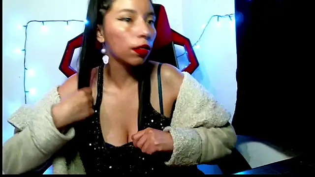 catalina colombia online show from March 5, 2025, 11:16 pm