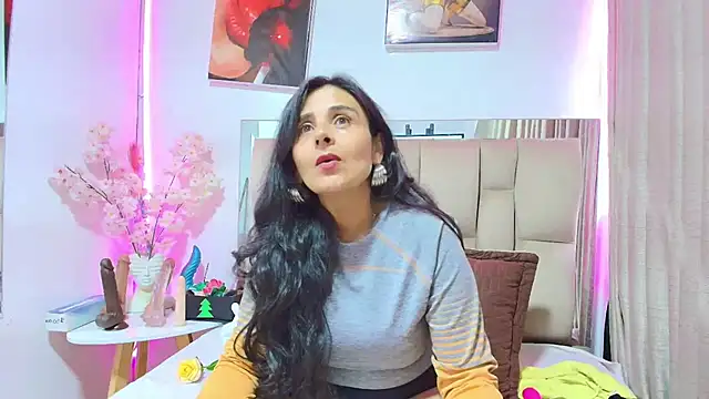 Snapshot of _Marcela__ chatting on May 13, 2026, 11:29 am Marcela online show from May 13, 2026, 11:29 am
