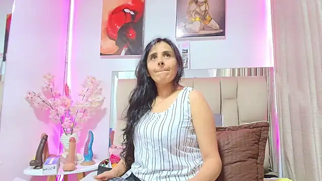 Snapshot of _Marcela__ chatting on May 18, 2026, 11:27 am Marcela online show from May 18, 2026, 11:27 am