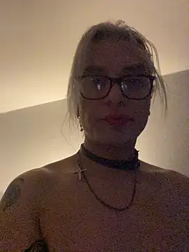 jennaycaa online show from November 16, 2025, 4:51 am