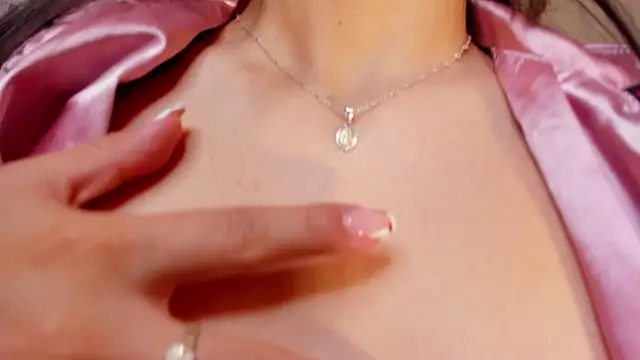 dakotaa   online show from December 13, 2025, 7:53 pm