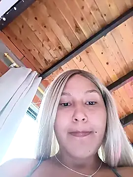 SamaraJay1 online show from February 13, 2025, 5:22 pm