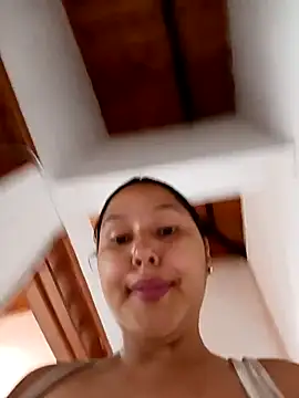 SamaraJay1 online show from April 7, 2026, 3:23 pm