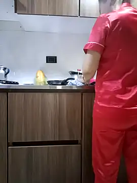 coral smitth online show from October 27, 2025, 3:05 pm