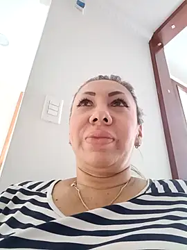 coral smitth online show from April 24, 2026, 6:32 pm