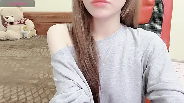 TrinhH Nabbi online show from December 12, 2024, 1:39 pm