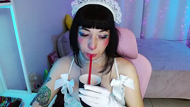 mily milk  online show from March 19, 2025, 7:51 am