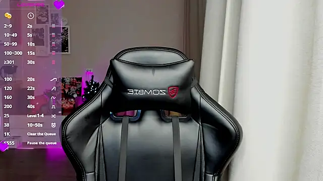 Sm0ly online show from February 10, 2025, 1:24 am